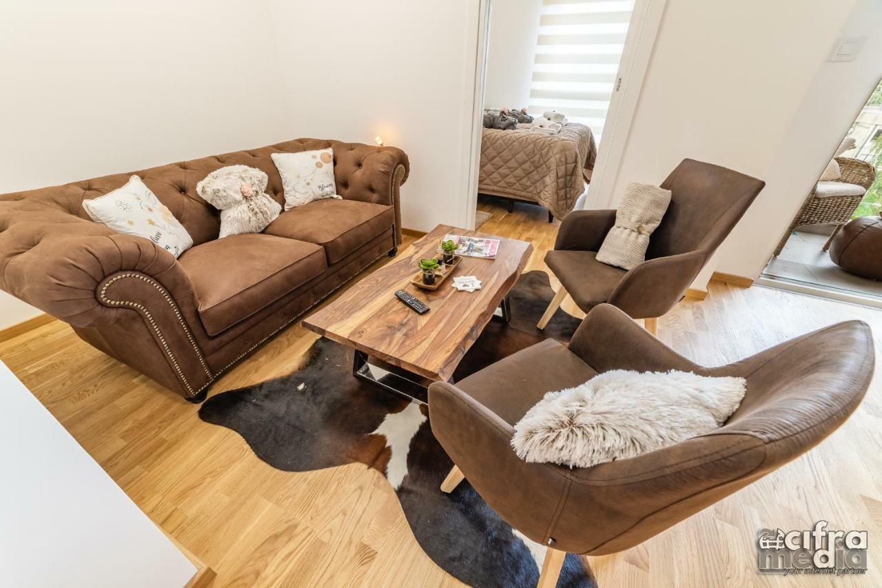 Apartmani Alexandar15 ノヴィ・サド エクステリア 写真