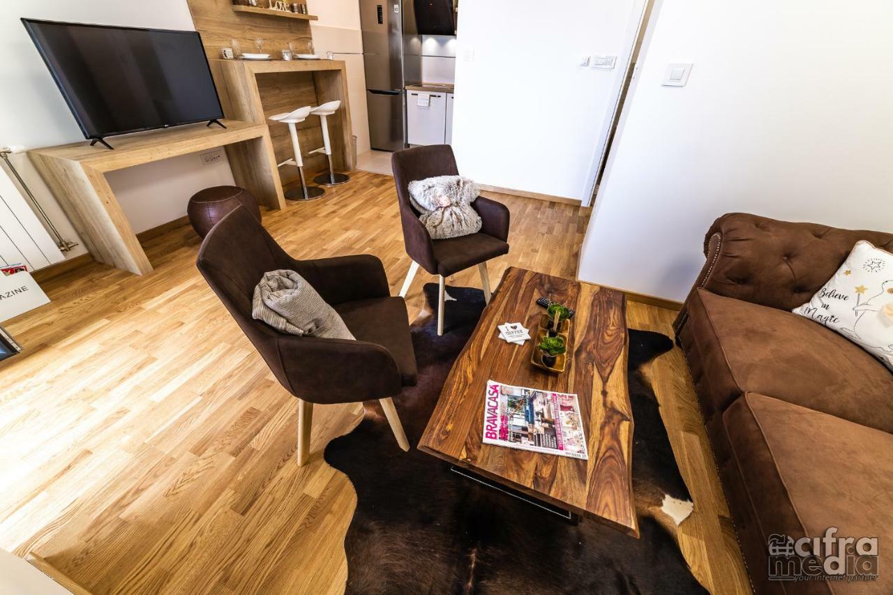 Apartmani Alexandar15 ノヴィ・サド エクステリア 写真